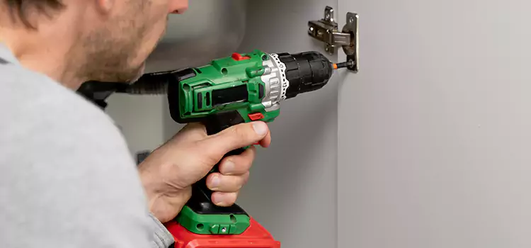 Commercial Door Hinge Repair Aventura